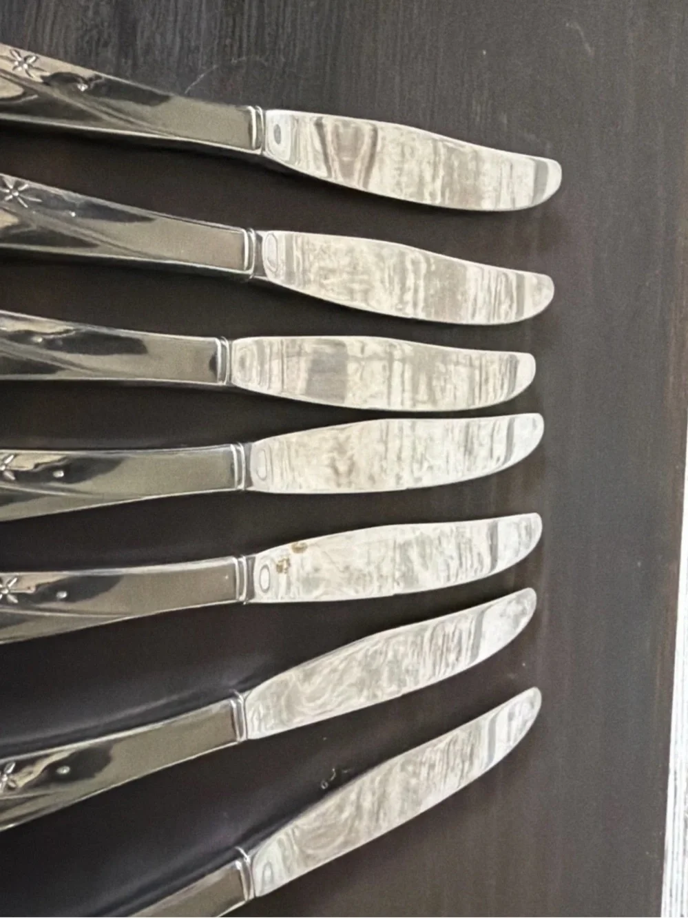 Oneida Silver Starburst Handle Butter Knife Set